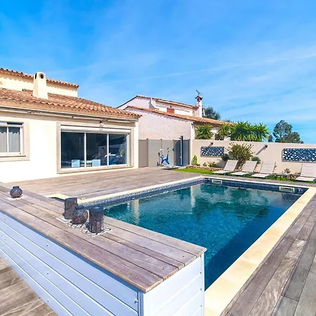 Gorgeous In With Kitchen Holiday home Frejus